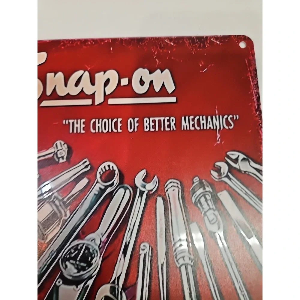 Snap-on Red Vintage Tool Wall Sign - Metal Garage Decor